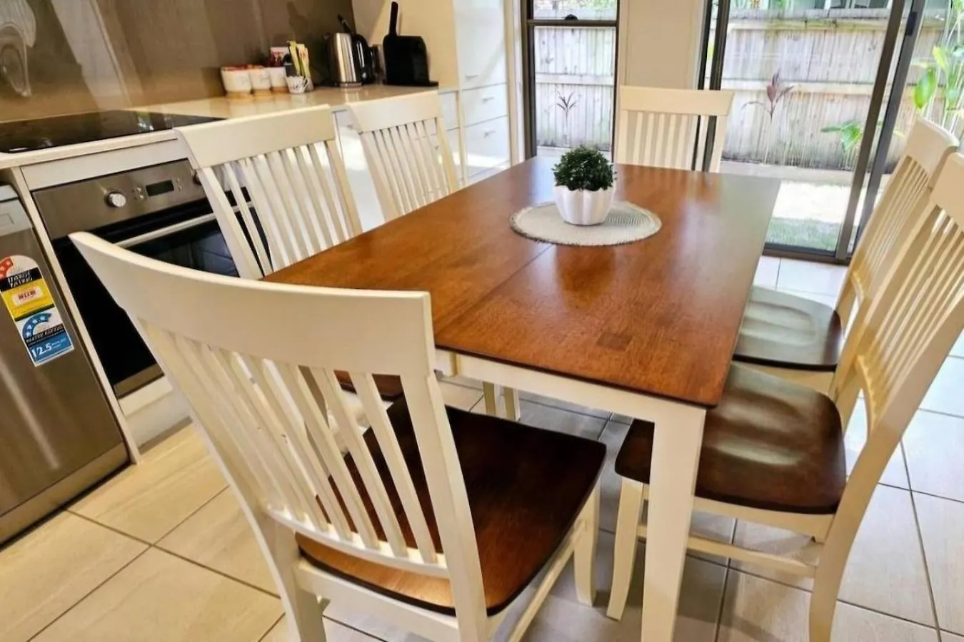 Apartment Bird Of Paradise Townhouse 2 At Sunlight Swan Beerwah Sleeps 6 Australia
